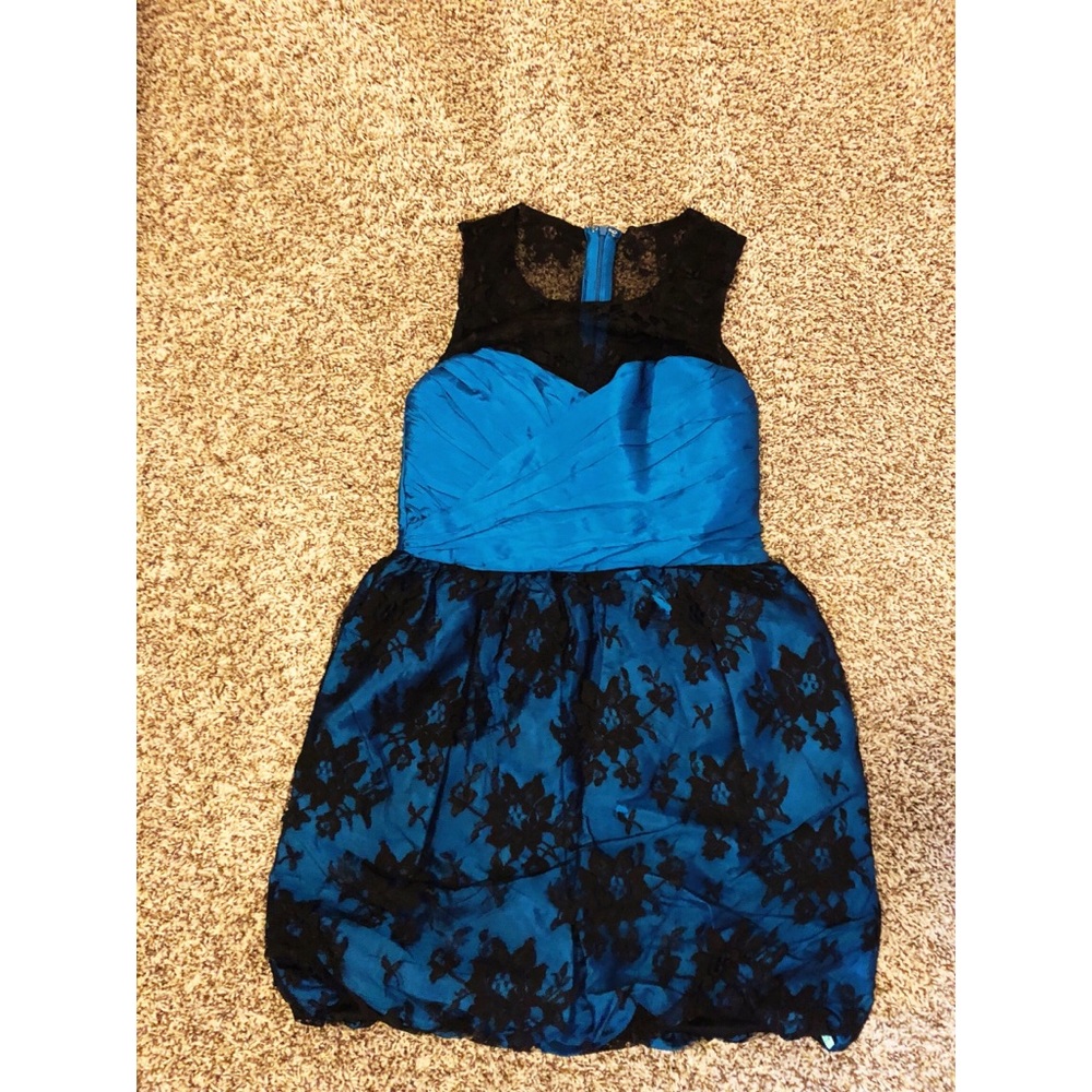 ALEXA A ADMOR💯  frm Saks OFF 5TH.